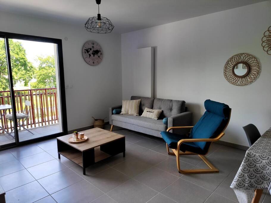 Location De Vacances A Andernos - Appartement 2 Chambres Dans Residence Neuve Exterior foto
